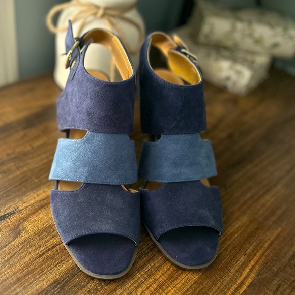 Tommy Hilfiger  Karaoke Stacked Heel Open Toe Shoes Size 7.5 - Picture 3 of 8